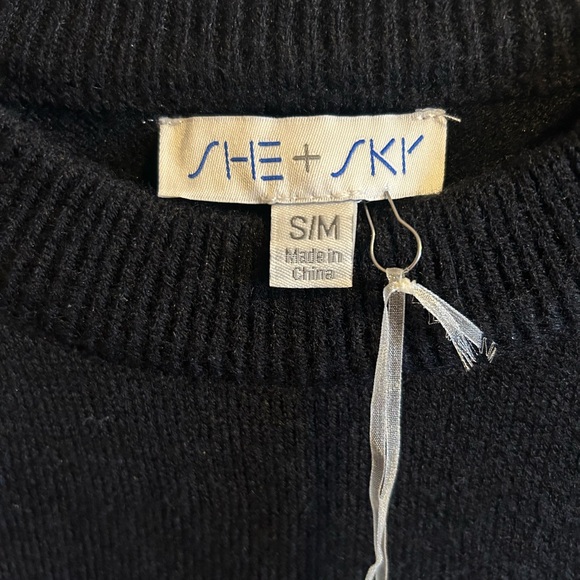 She + Sky Glitter Bow Sweater - Picture 5 of 6